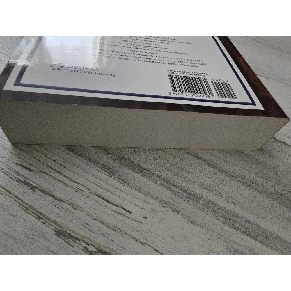 Merriam-Webster Medical Desk‎ Dictionary Revised Edition Paperback 9781418000561